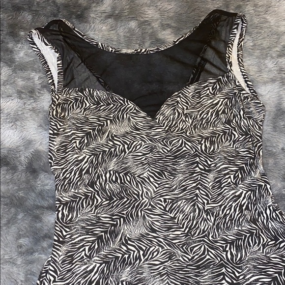 COPY - Zebra print mesh dress - Picture 3 of 8